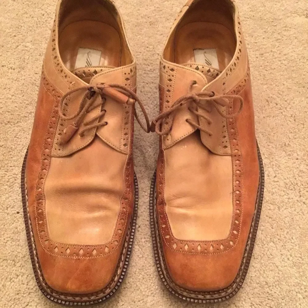 Mezlan Costa Two-Tone Wingtip Oxford
